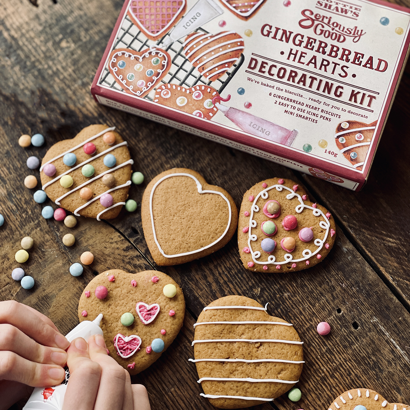 Icing Tips & Tricks | Our Gingerbread Decorating Kit |Lottie ...